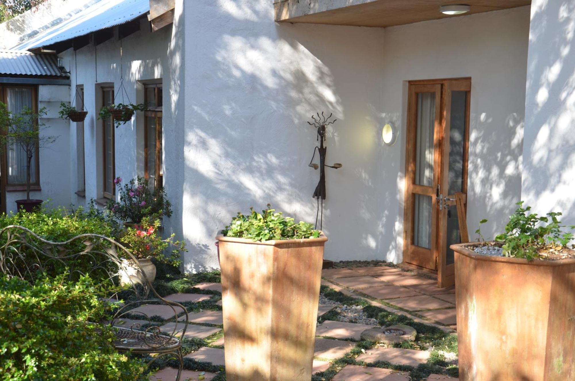 Bed&Breakfast in Hatfield Pretoria-Noord Exterior foto