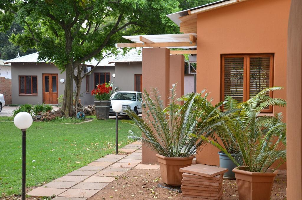 Bed&Breakfast in Hatfield Pretoria-Noord Exterior foto