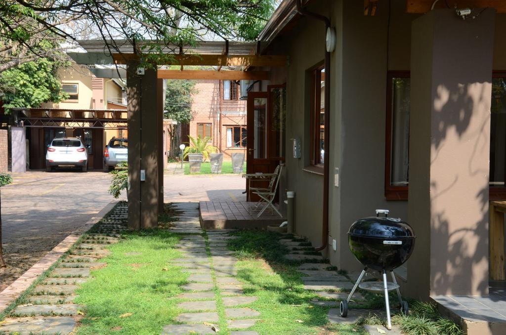 Bed&Breakfast in Hatfield Pretoria-Noord Exterior foto