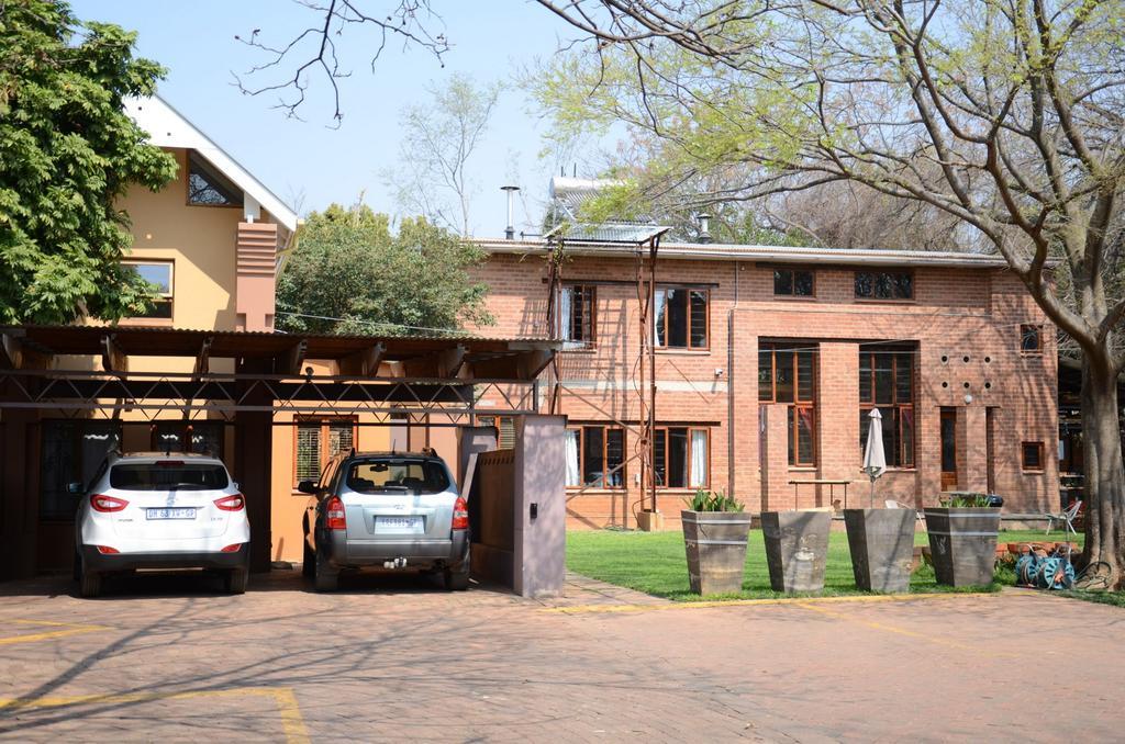 Bed&Breakfast in Hatfield Pretoria-Noord Exterior foto